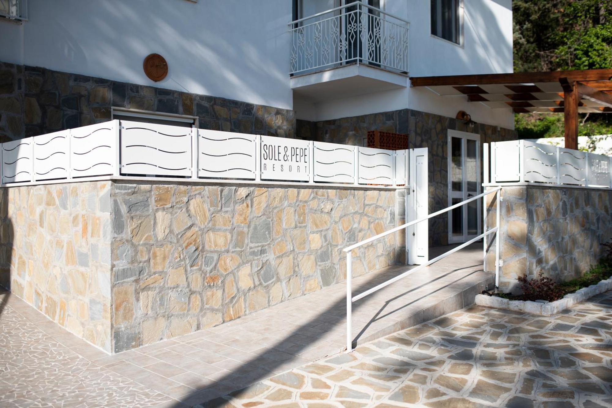 Sole & Pepe Apartment ซานตามาเรีย ดิ กาสเตลลาบาเต ภายนอก รูปภาพ